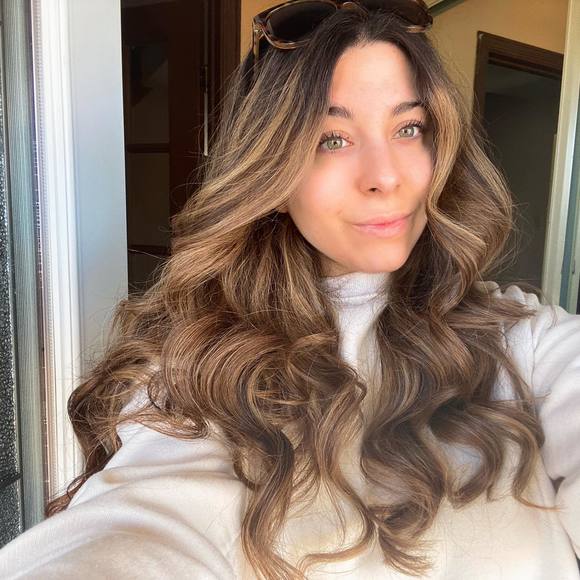 Meet your Posher, Alyssia - Picture 1 of 1